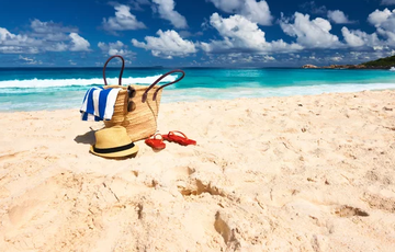 Farbenfrohe Strandtaschen bei Leder Bazlen