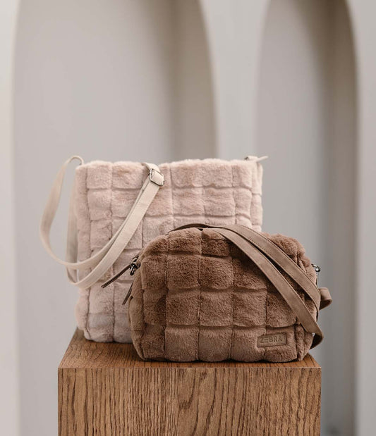 Neu eingetroffen: Exklusive Herbst- und Winterware bei Leder Bazlen – Taschenvielfalt für jeden Stil