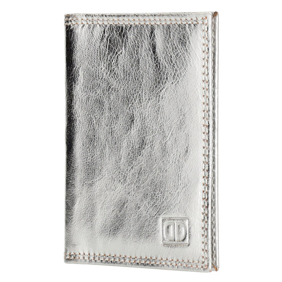 Kartenetui 8x10cm aus Leder in Silber-Metallic - leder-accessoires.com