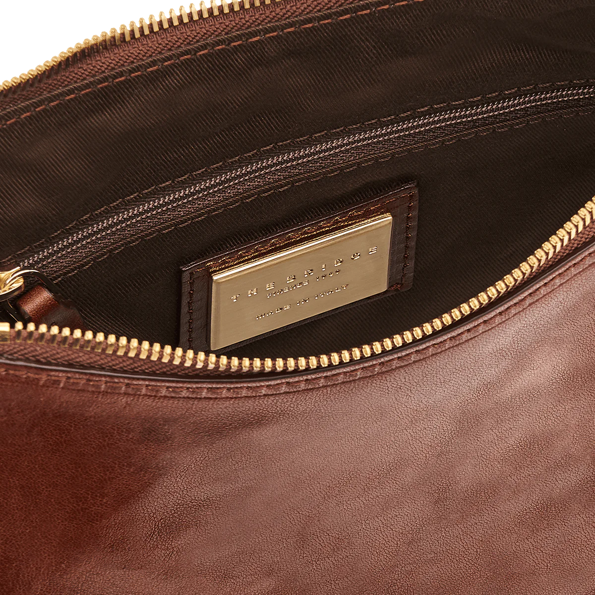 Umhängetasche|Crossover The Bridge 20 x 23cm in Cognac mit Reißverschluss - leder-accessoires.com