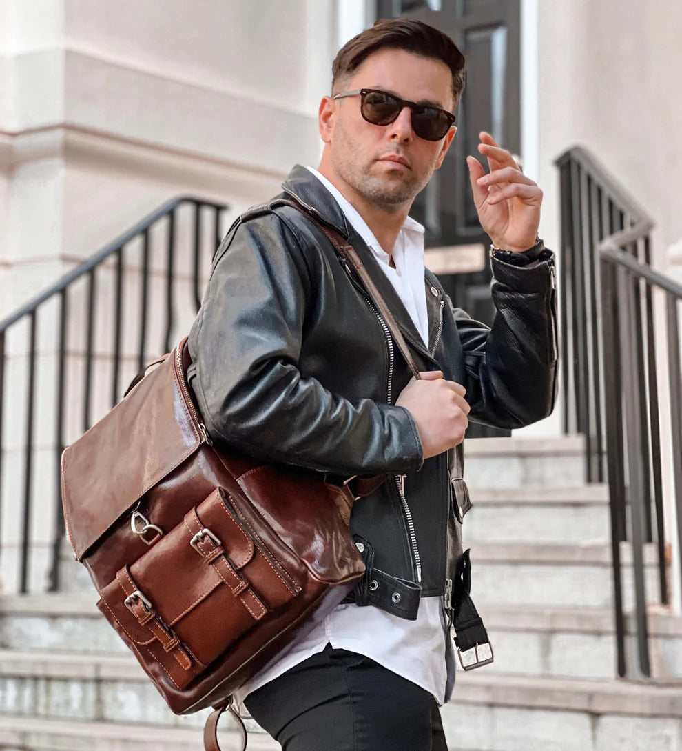Rucksack| Businessrucksack 29 x 40cm in Braun aus Leder mit Vortasche - leder-accessoires.com