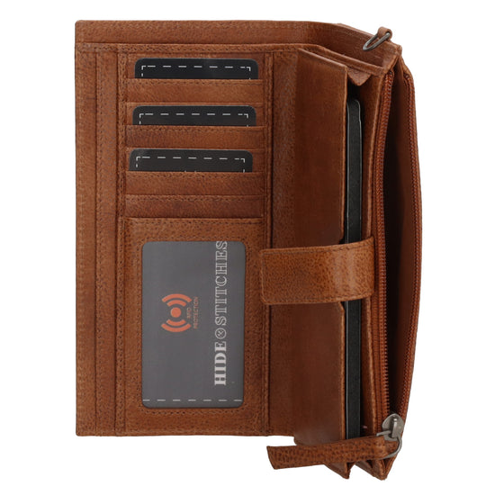 Lederbörse 18,5x10cm mit Handyfach in Cognac und Riegel - leder-accessoires.com