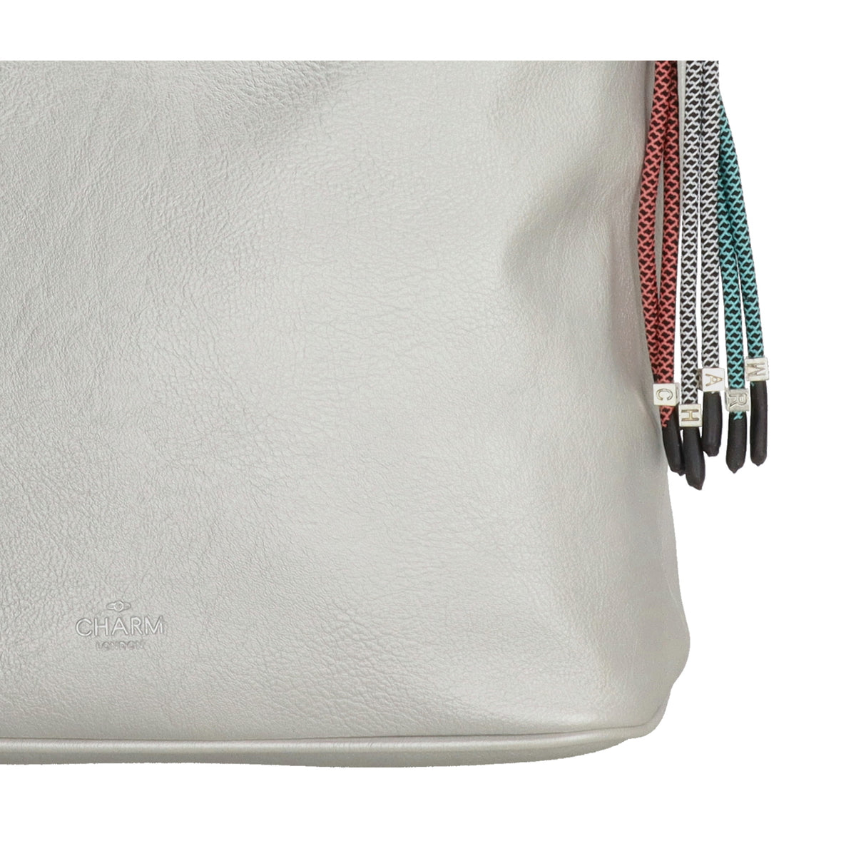 Beuteltasche 30x35cm Silber mit Reißverschluss in Lederoptik - leder-accessoires.com