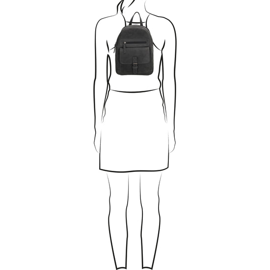 Lederrucksack 20,5 x 28,5cm in Oliv mit Reißverschluss und Vortasche - leder-accessoires.com