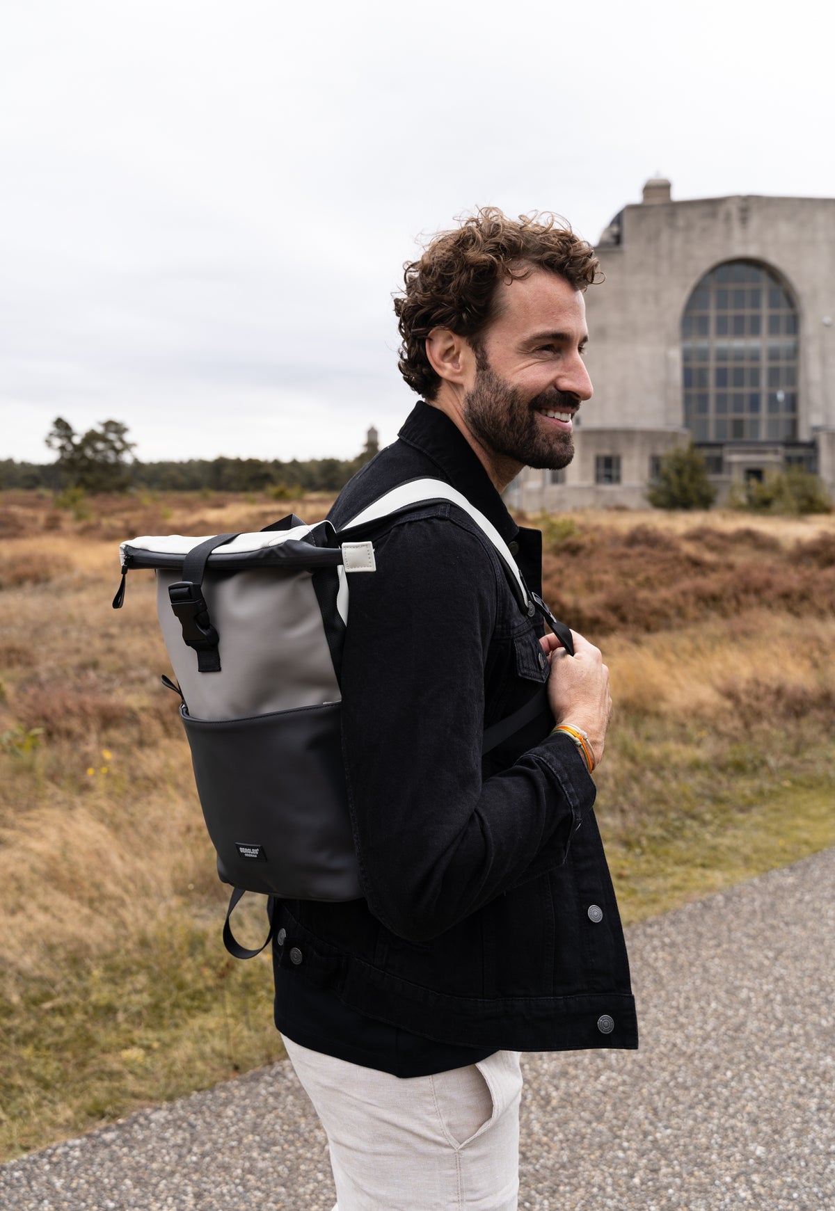 Rolltoprucksack 42x28x10cm in Beige Multicolor mit Klickverschluss - leder-accessoires.com