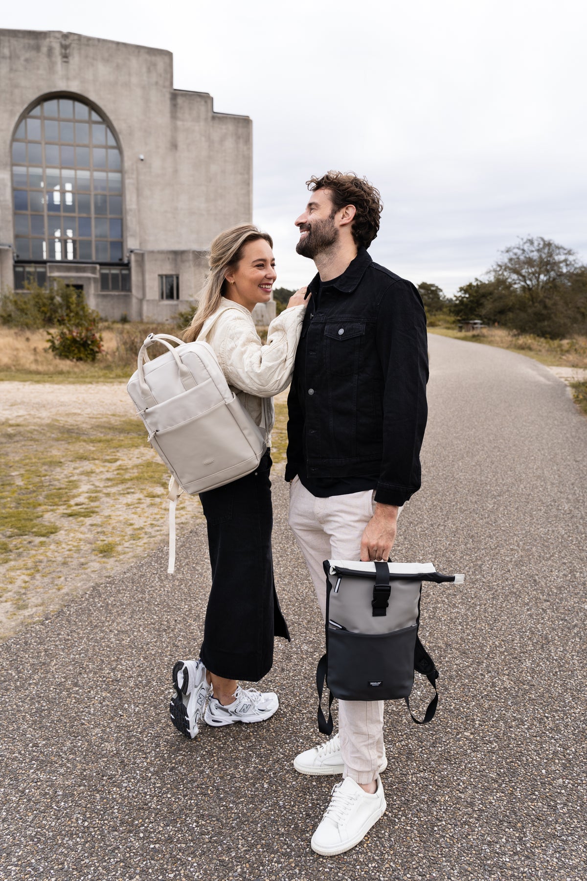 Rolltoprucksack 42x28x10cm in Beige Multicolor mit Klickverschluss - leder-accessoires.com