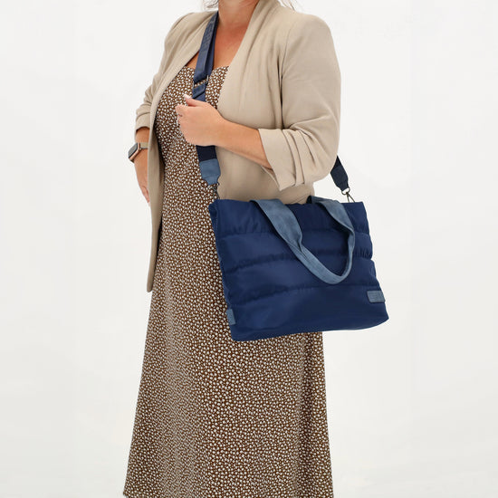 Shopper gesteppt 42x30cm in Marine| Blau aus Kunstleder - leder-accessoires.com