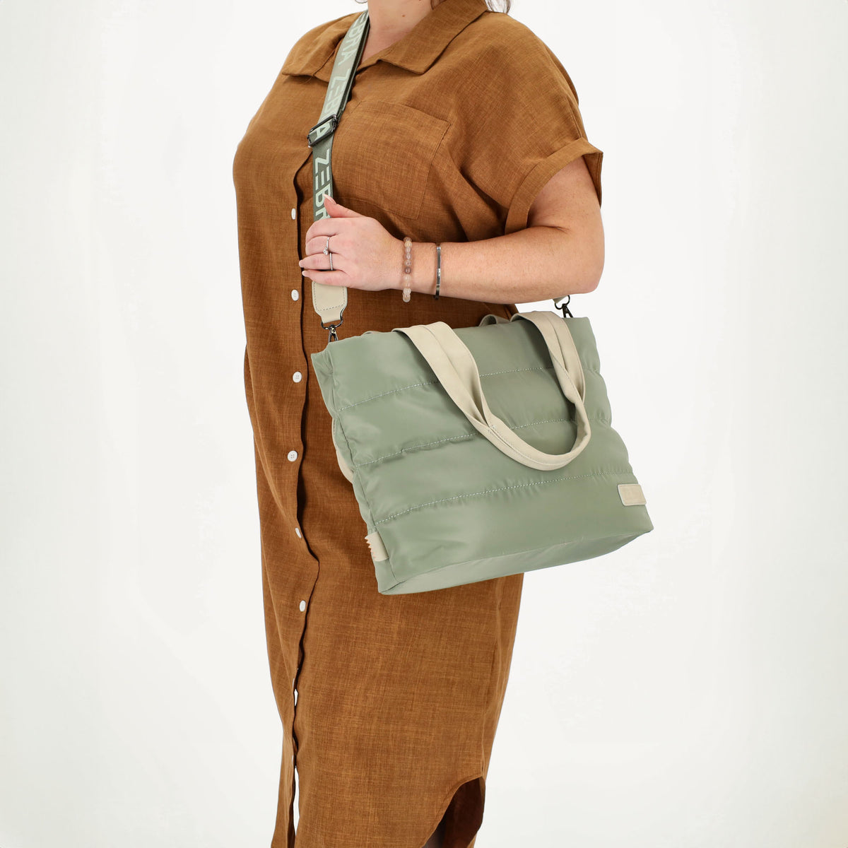 Shopper gesteppt 42x30cm in Mint aus Kunstleder - leder-accessoires.com
