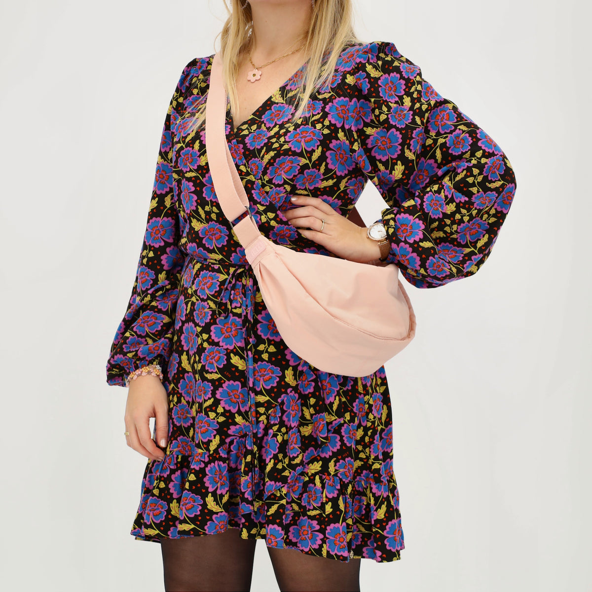 Bodybag 39x18cm in Rosa mit Reißverschluss - leder-accessoires.com