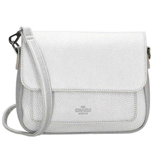 Schultertasche 26x18cm Silber mit Reißverschluss und Überschlag - leder-accessoires.com