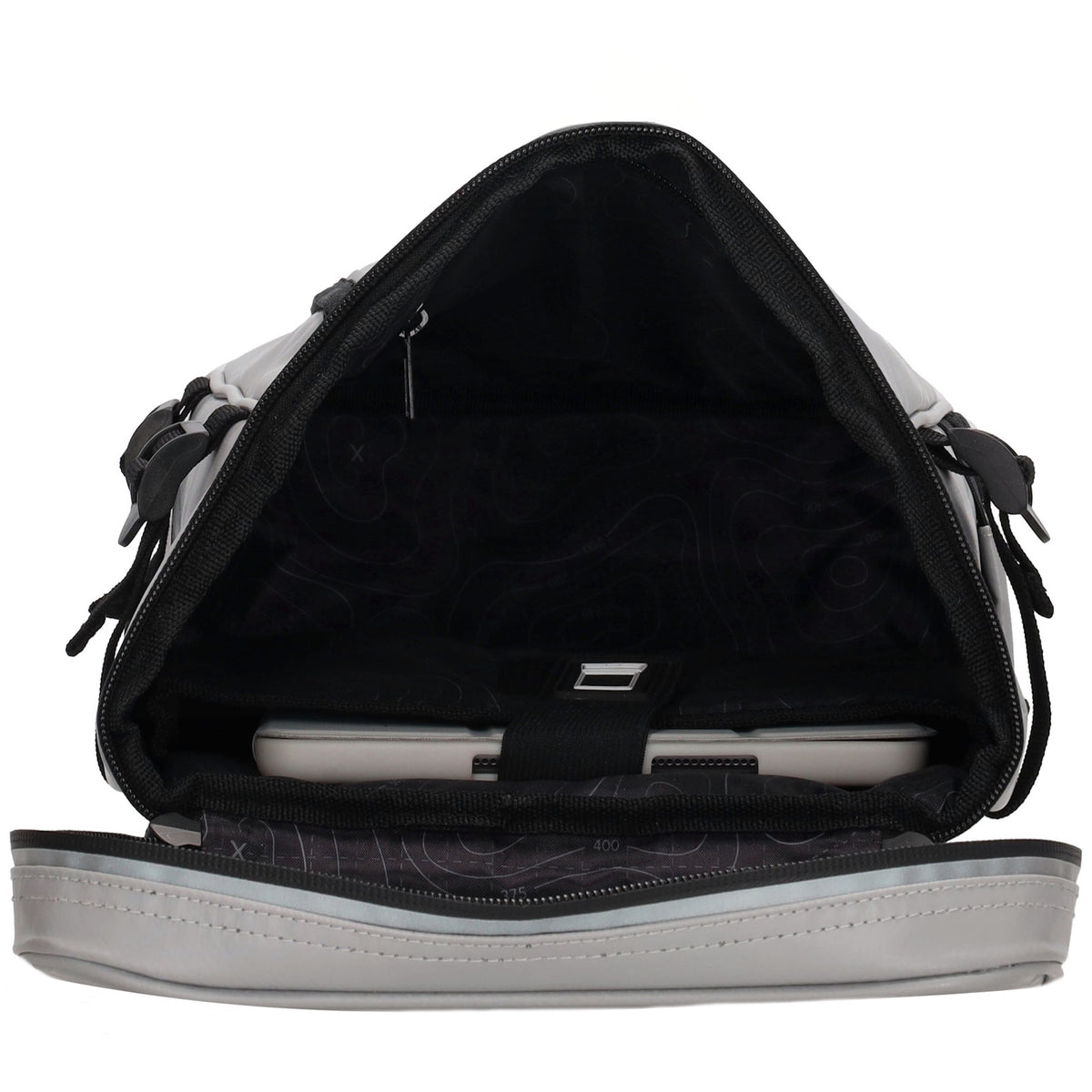 Rucksack 23,5x35cm mit Deckelöffnung in Hellgrau aus Nylon - leder-accessoires.com
