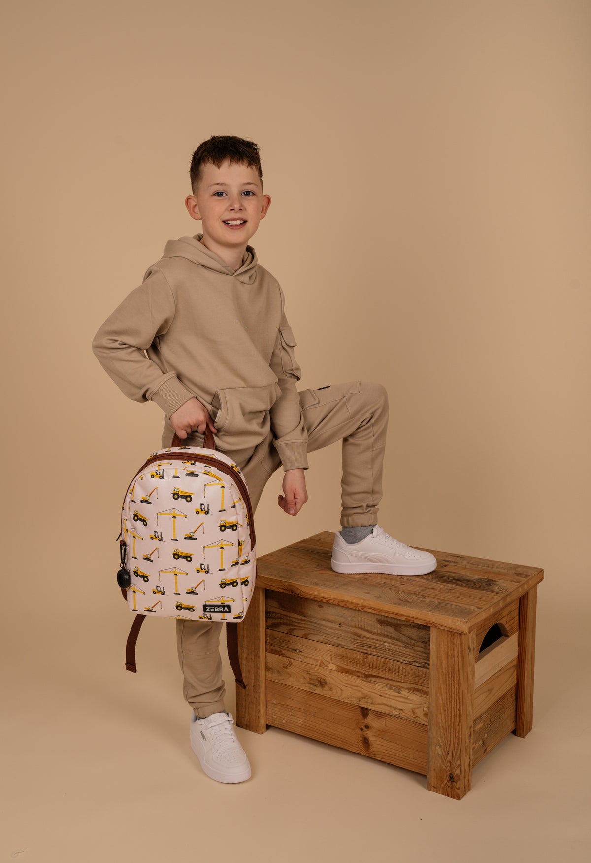 Kinderrucksack 25x35cm mit Baustellen-Muster in Beige - leder-accessoires.com