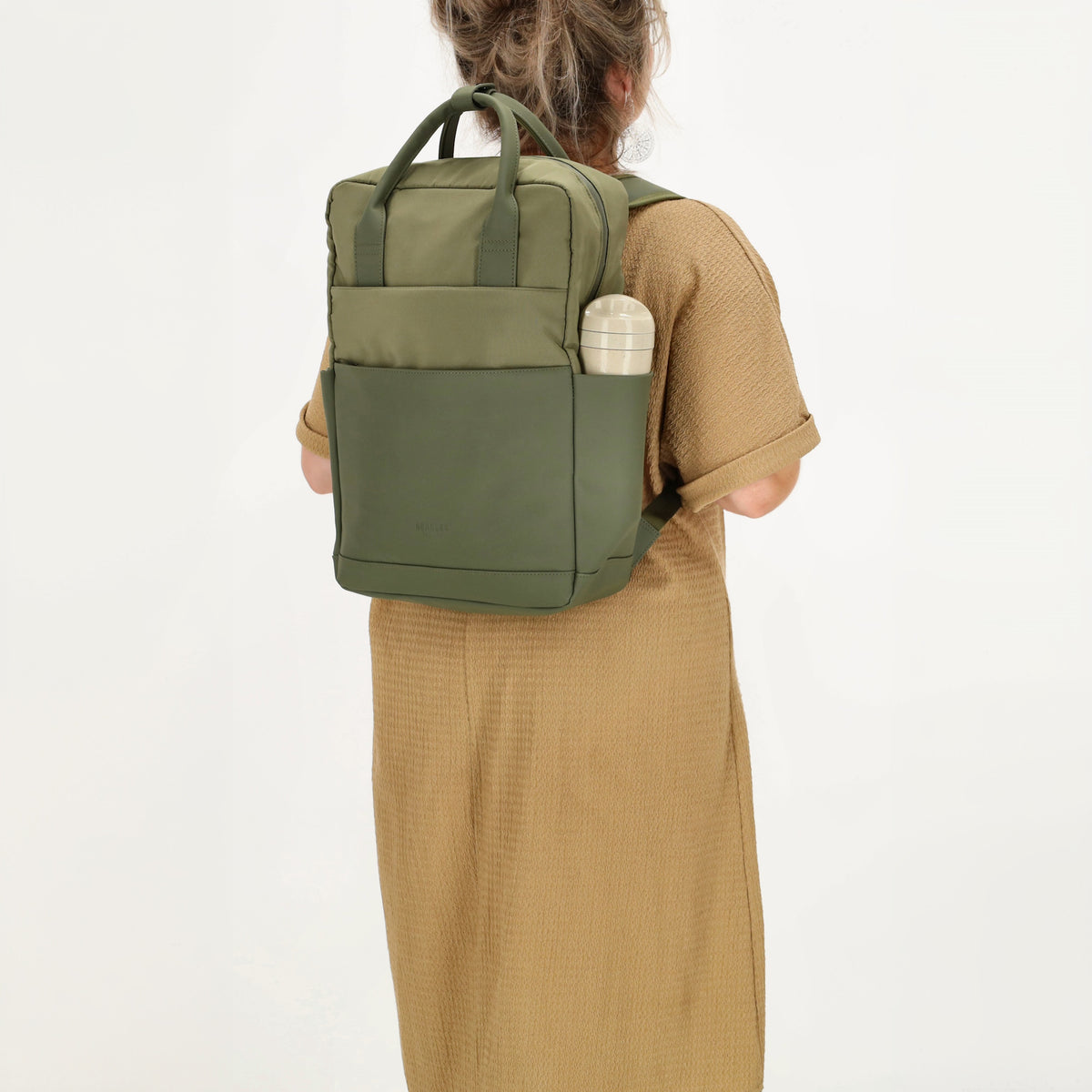 Business-|Schulrucksack 21 x 37cm in Olivgrün mit Aufsteckfunktion Trolley - leder-accessoires.com