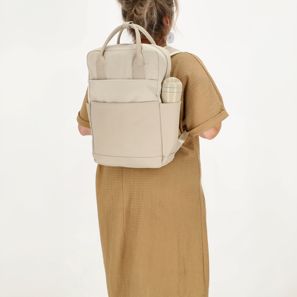 Business-|Schulrucksack 21 x 37cm in Creme mit Aufsteckfunktion Trolley - leder-accessoires.com