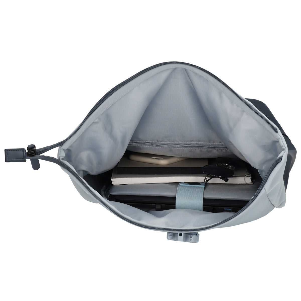 Rolltop-Rucksack 46x38cm in Hellblau mit Reißverschluss und Reißverschlussfach - leder-accessoires.com