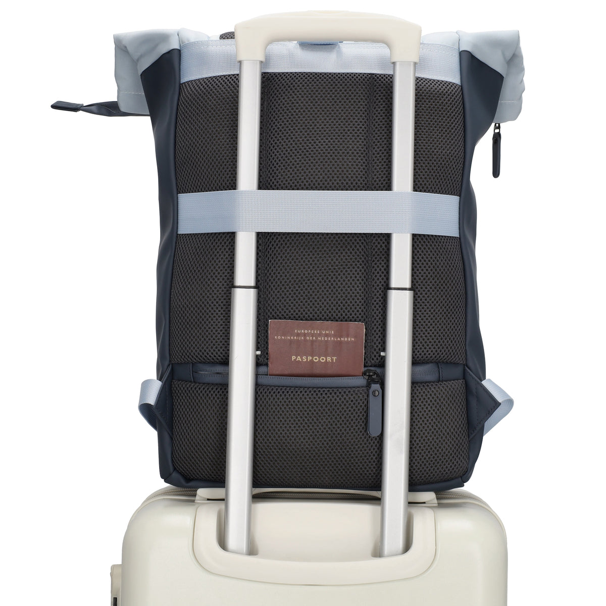 Rolltop-Rucksack 46x38cm in Hellblau mit Reißverschluss und Reißverschlussfach - leder-accessoires.com