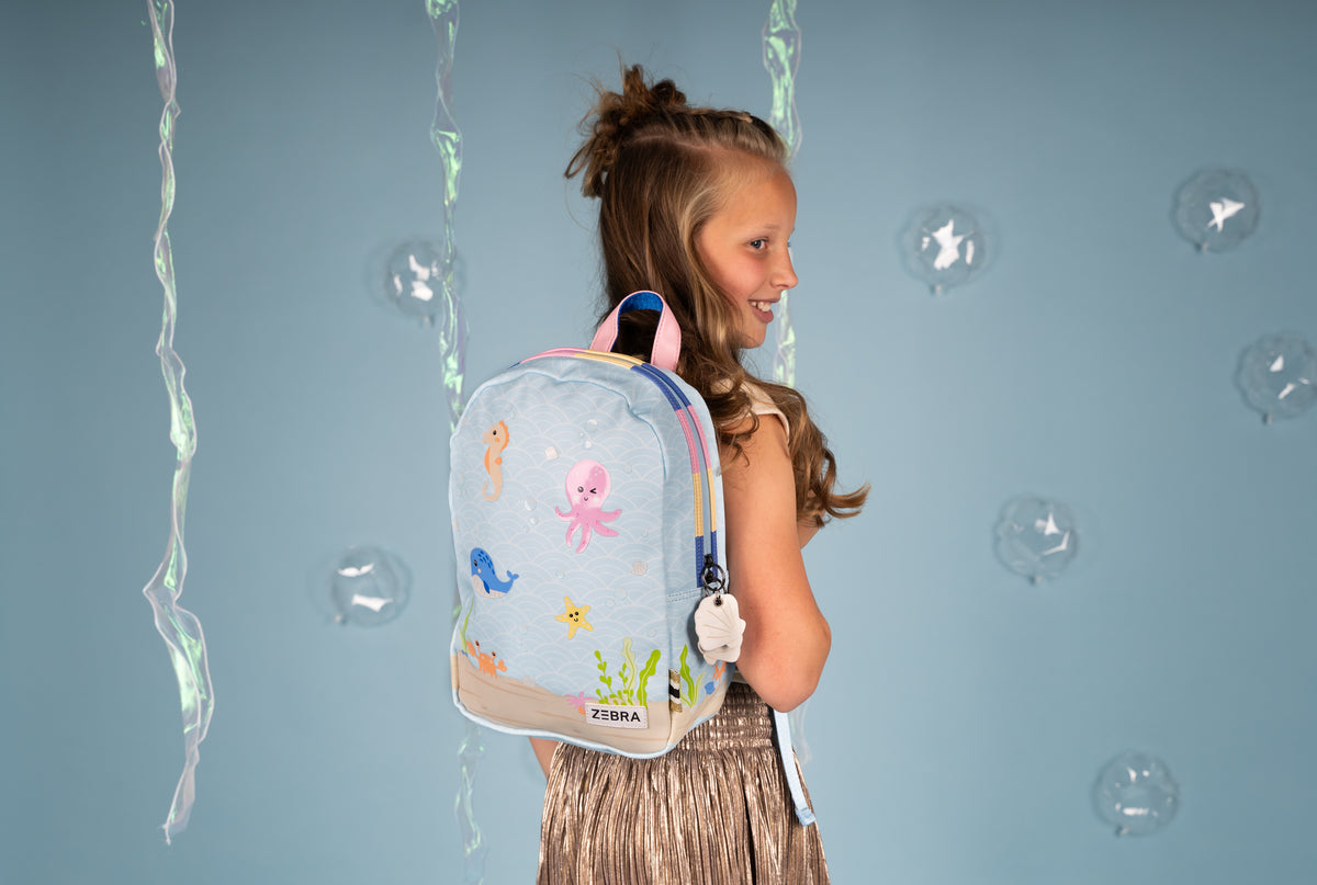Kinderrucksack 25x35cm mit Meermotiv-Muster in Blau - leder-accessoires.com