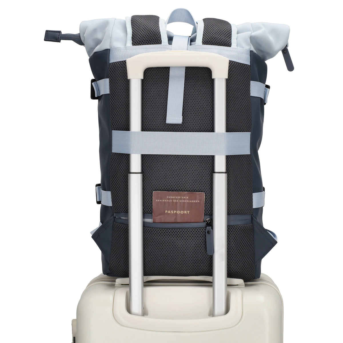 Rolltop-Rucksack 24x59cm in Hellblau mit Reißverschluss und Reißverschlussfach - leder-accessoires.com