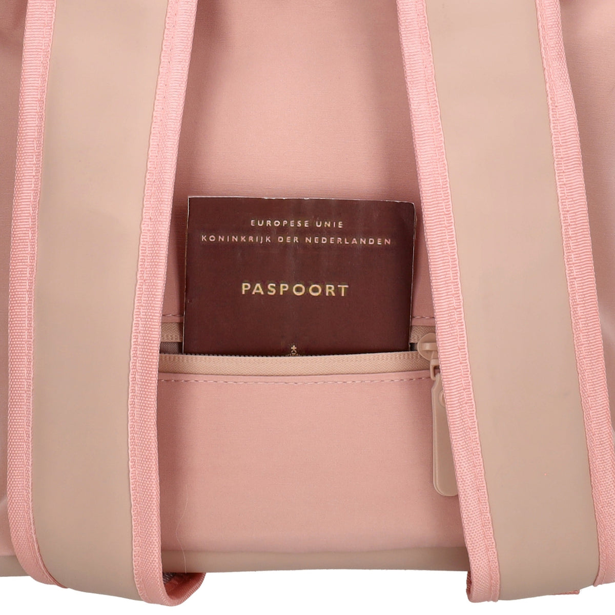 Rucksack 46x26,5x11,5cm in Rosa mit Überschlag - leder-accessoires.com