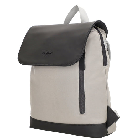 Rucksack 46x26,5x11,5cm in Hellgrau mit Überschlag - leder-accessoires.com
