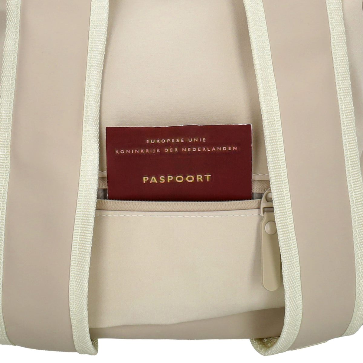 Rucksack 46x26,5x11,5cm in Creme|Beige mit Überschlag - leder-accessoires.com