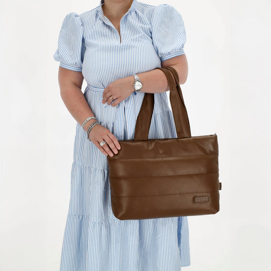 Shopper gesteppt 48x30cm in Braun aus Kunstleder - leder-accessoires.com