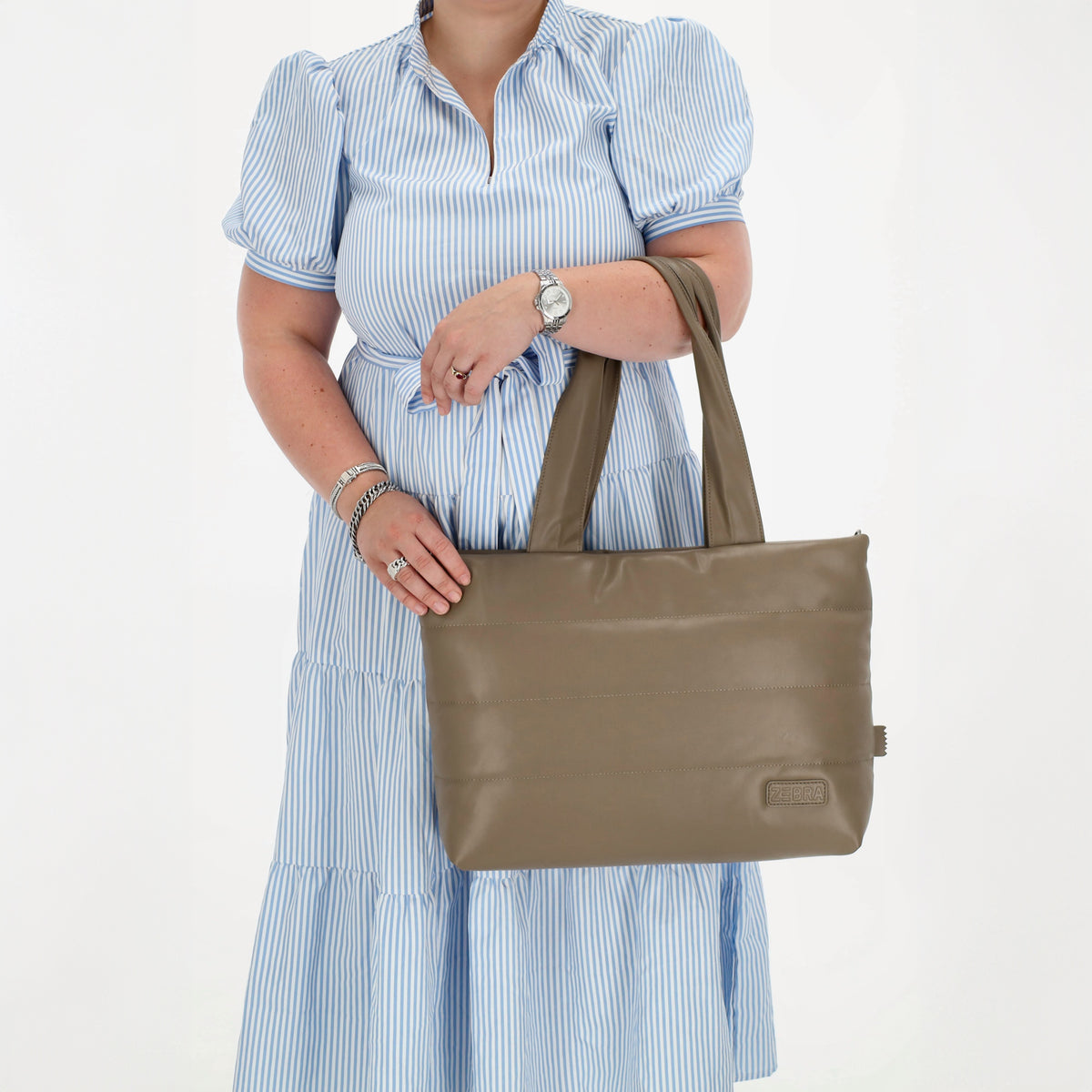 Shopper gesteppt 48x30cm in Taupe aus Kunstleder - leder-accessoires.com