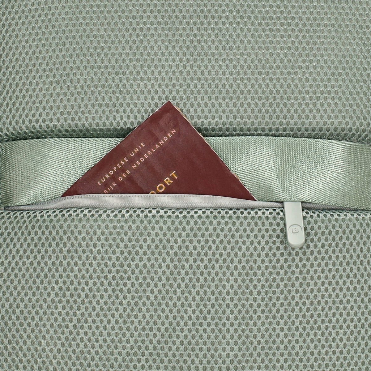 City-| Reiserucksack 24 x 38cm in Minze mit Reißverschluss - leder-accessoires.com