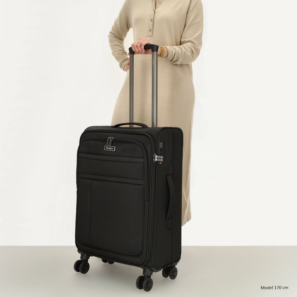 Reisetrolley|Weichgepäck 66cm in Schwarz mit 4-Rad - leder-accessoires.com