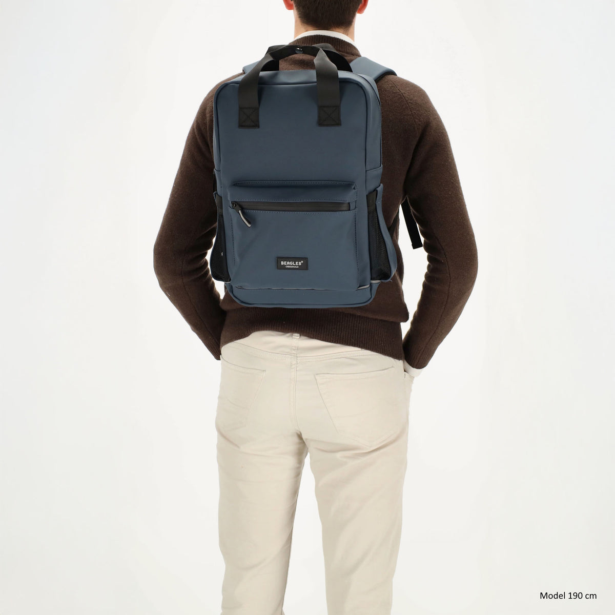 Schul-| Businessrucksack 40 x 37cm wasserabweisend in Blau mit Reißverschluss - leder-accessoires.com