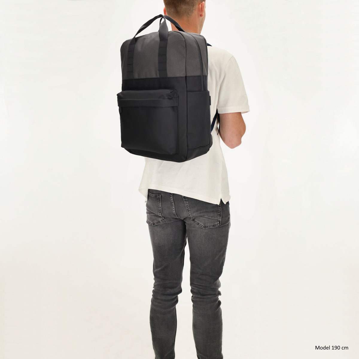 Rucksack 31 x 44 x 12cm in Schwarz aus Nylon|Polyester - leder-accessoires.com