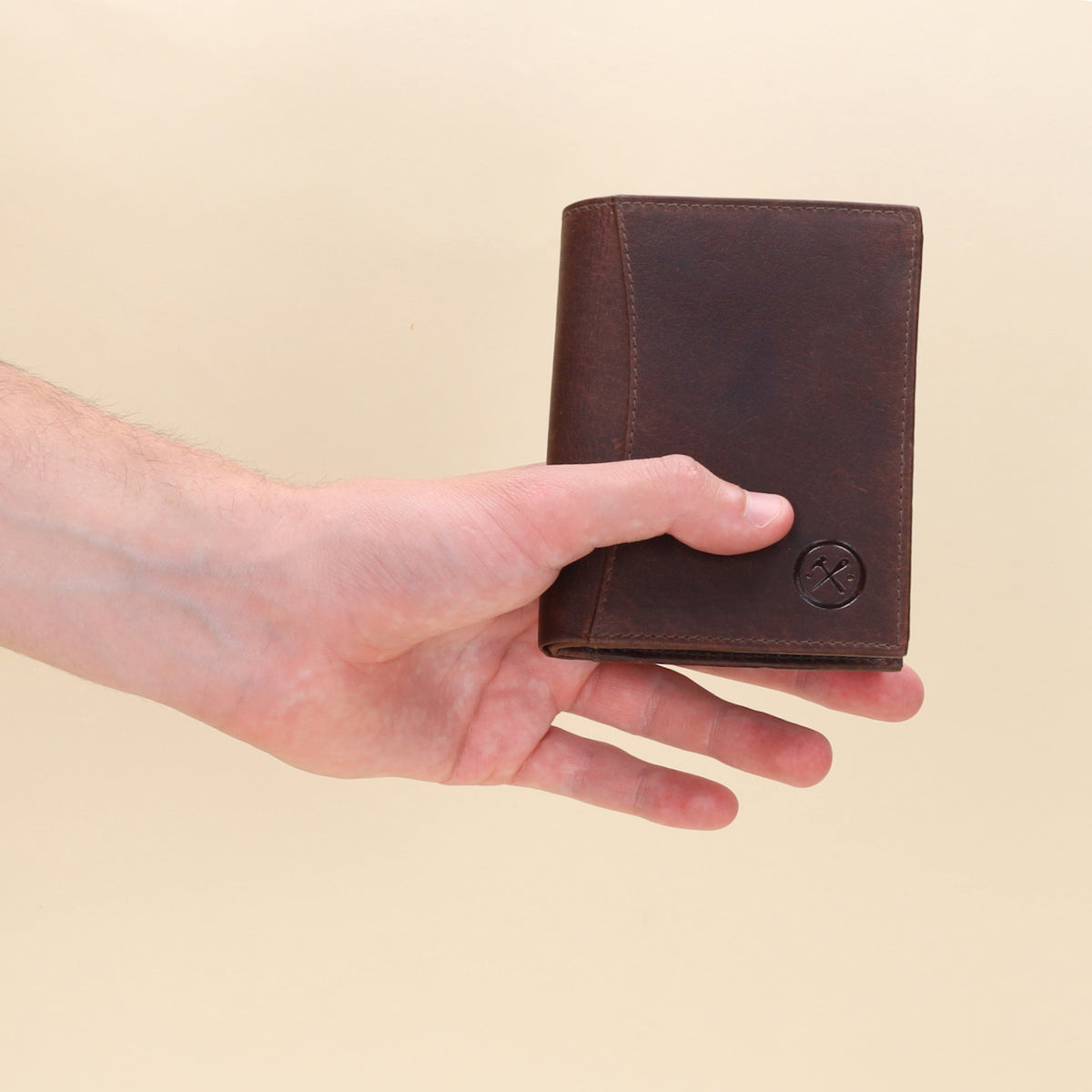 Geldbörse Hochformat 9x12cm in Braun aus Leder - leder-accessoires.com