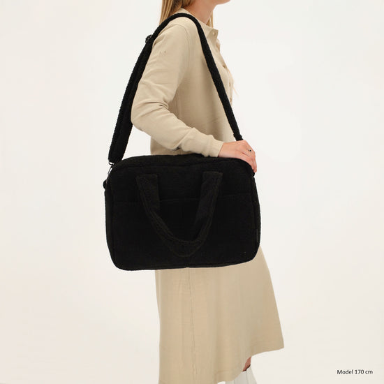 Teddy-Wickeltasche 40x28cm in Schwarz – Stylisch & praktisch - leder-accessoires.com