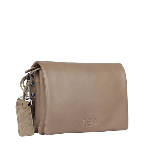 Umhängetasche aus Leder in Taupe|Grau mit Überschlag - leder-accessoires.com