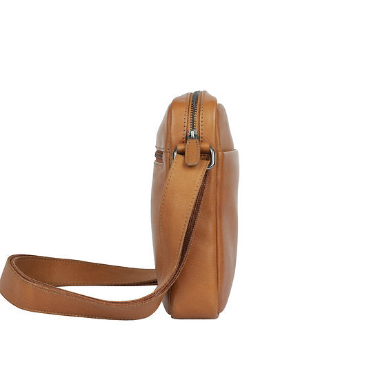 Umhängetasche 20x22,5cm in Cognac mit Reißverschluss - leder-accessoires.com