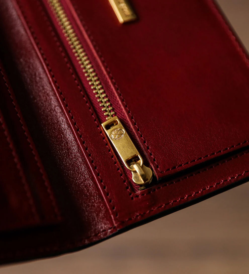 Lederbörse 20,5x10cm in Rot mit Kartenfächer aus Leder - leder-accessoires.com