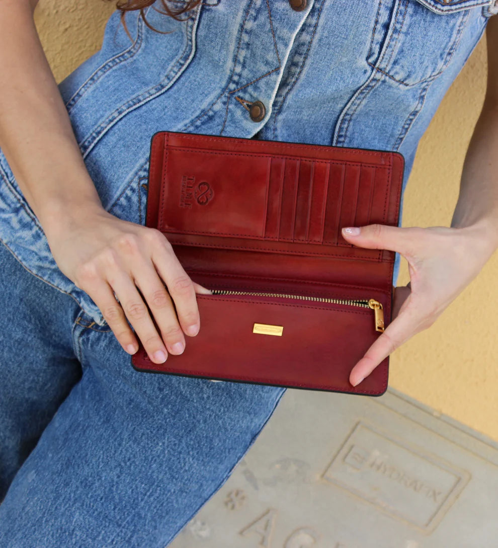 Lederbörse 20,5x10cm in Rot mit Kartenfächer aus Leder - leder-accessoires.com