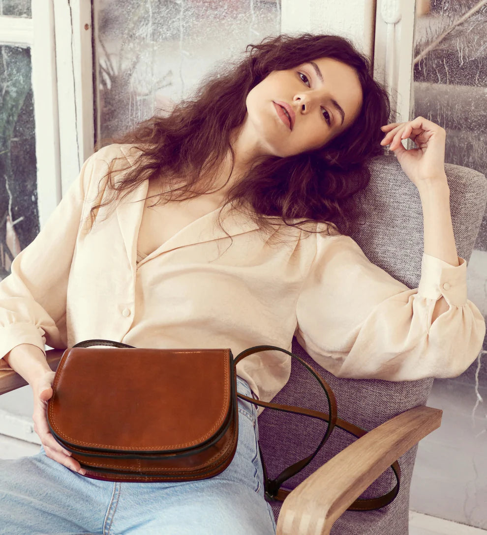 Satteltasche|Crossover 25 x 18cm in Cognac aus Leder - leder-accessoires.com
