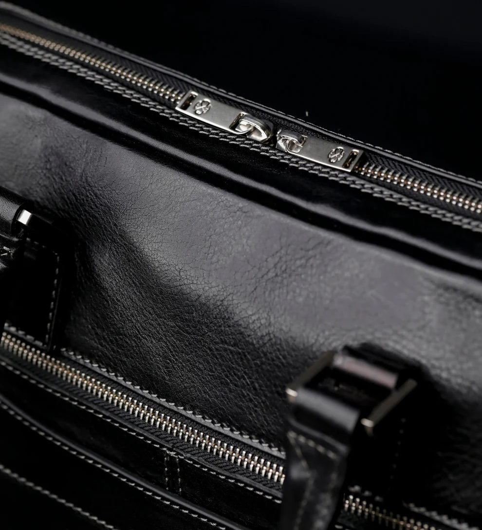 Business-| Dokumententasche 37,5 x 28m in Schwarz mit Reißverschluss und Vortasche - leder-accessoires.com