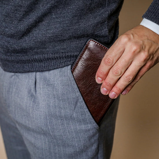 Lederbörse 20,5x10cm in Braun mit Kartenfächer aus Leder - leder-accessoires.com
