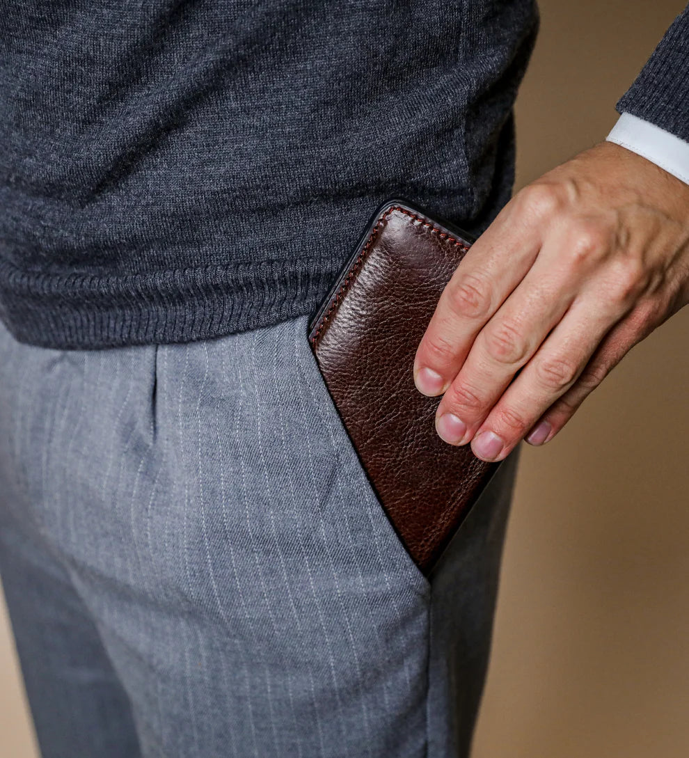 Lederbörse 20,5x10cm in Braun mit Kartenfächer aus Leder - leder-accessoires.com