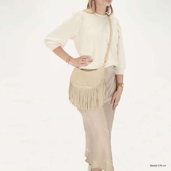Crossbody-Tasche 22,5x12cm in Sand mit Franzen - leder-accessoires.com