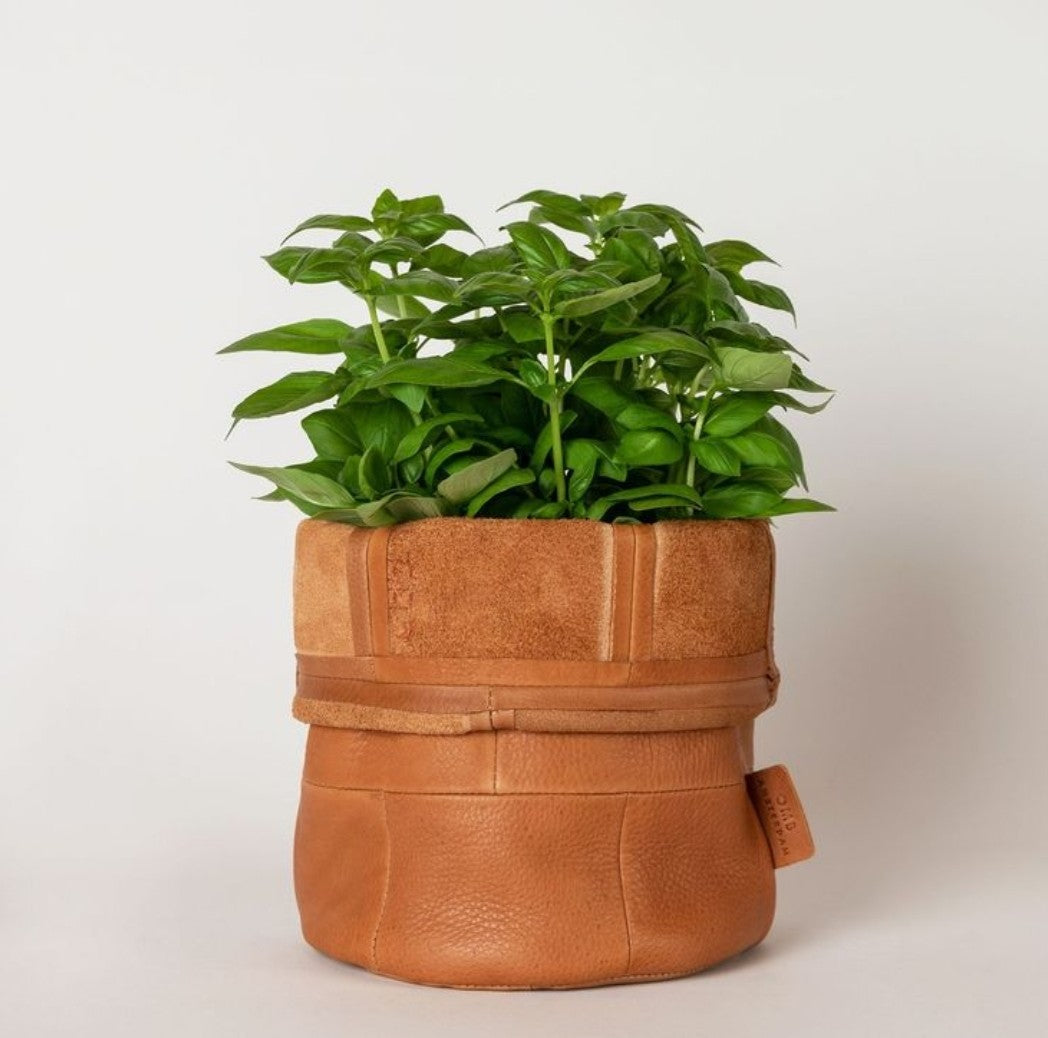 LEDER TRIFFT FORM – Dein Design-Workshop für ein Lederkörbchen │ 17. APRIL 2026 - leder-accessoires.com