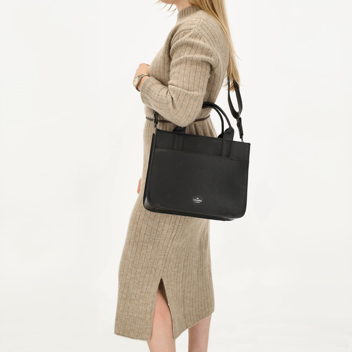 Shopper 30x24,5cm in Schwarz mit Reißverschluss und Kurzgriff - leder-accessoires.com