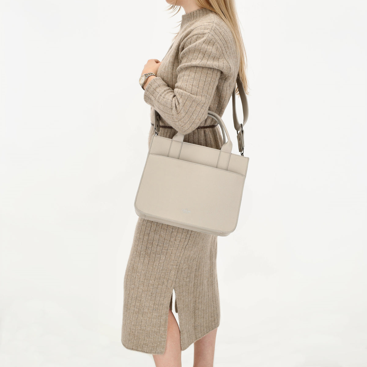 Shopper 30x24,5cm in Hellgrau mit Reißverschluss und Kurzgriff - leder-accessoires.com