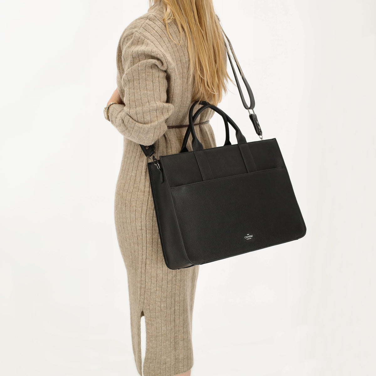 Shopper 40x29,5cm in Schwarz mit Reißverschluss und Kurzgriff - leder-accessoires.com