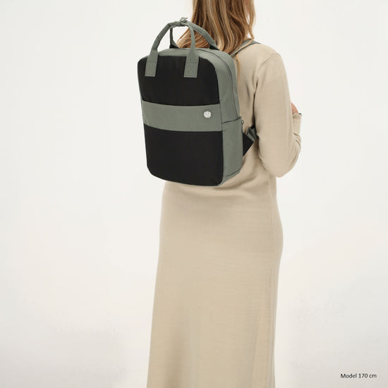 Laptoprucksack 37x27cm in Schwarz|Grau aus Nylon - leder-accessoires.com