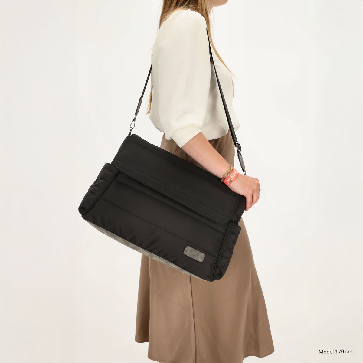 Wickeltasche in Schwarz 44 x 30cm aus Nylon - leder-accessoires.com