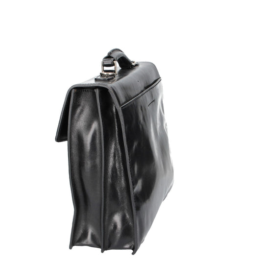 Aktentasche 40x13x32cm The Bridge in Schwarz mit Überschlag - leder-accessoires.com