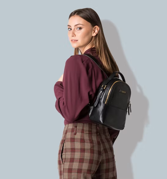 Rucksack in Schwarz aus Leder - leder-accessoires.com